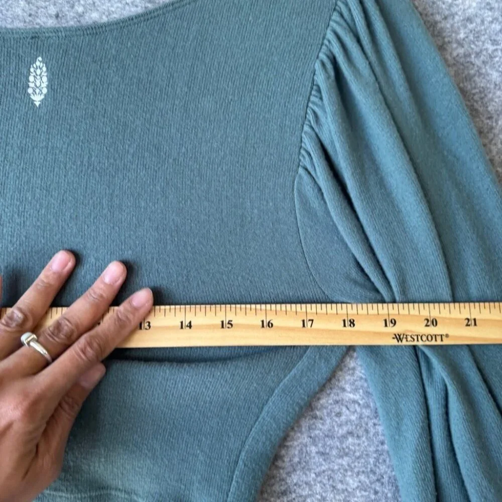 Intimately Free People Green Puff Sleeve Modal Ruched Front Crop Top Size XS